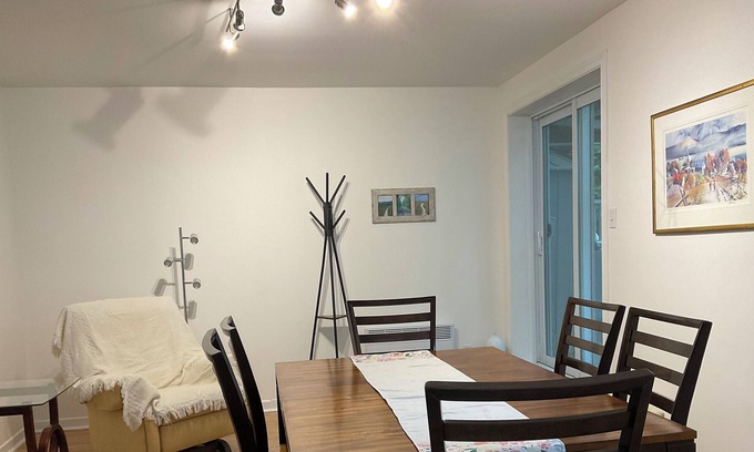 Mont Rolland Apartment | Appartement lumineux au cœur des Laurentides idéal pour amateurs de plein air