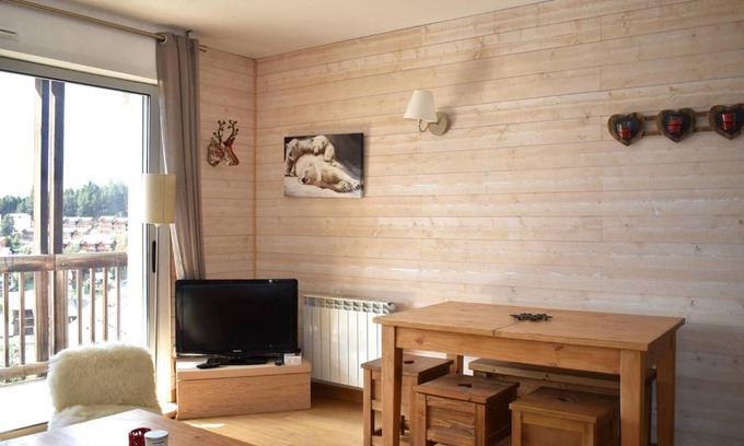 Pyrenees 2000 Apartment | Appartement rénové 2 pièces cabine proche pistes avec balcon exposé sud - FR-1-592-55