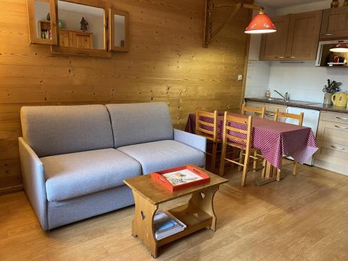 Jeux Apartment | Appartement skis aux pieds 4 pers avec terrasse ensoleillée - L'Alpe d'Huez - FR-1-405-348