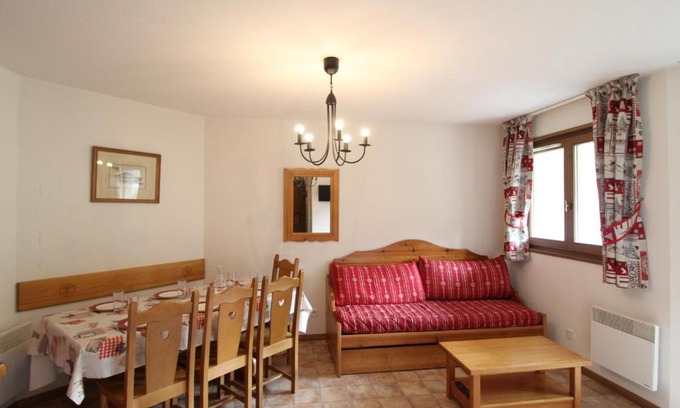 Val Cenis Apartment | Appartement spacieux pour 6 à Lanslevillard, au pied des pistes avec balcon et parking - FR-1-508-46
