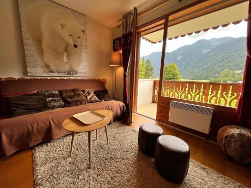 Samoens Apartment | Appartement T2 calme avec balcon, proche ski-bus et village - FR-1-624-37