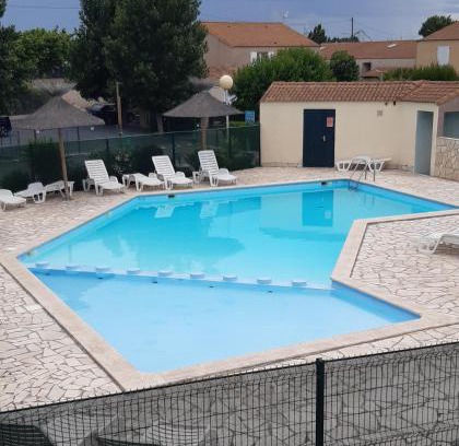 Marseillan Apartment | Appartement T2, terrasse, piscine, clim, proche plage