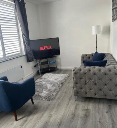 Oldham Apartment | Appartment in Oldham