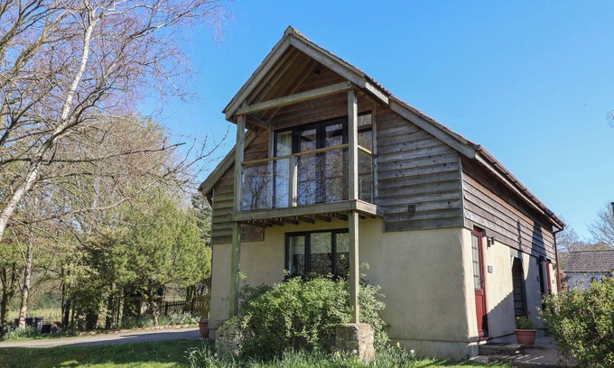 Honiton Cottage | APPLE LOFT, romantic, character holiday cottage in Upottery