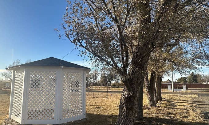 Clayton Apartment | Apt 1-Folsom. Cozy and luxurious apartment at the High Plains Lodge.