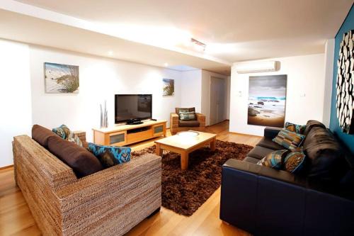 Dunsborough Apartment | Apt 8 'Aquilla' @ Bay View Centro, Dunsborough