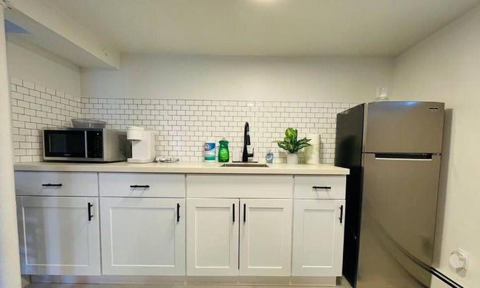 Queens Apartment | Apt A - NEW Basement Studio Close to JFK/LGA/UBS