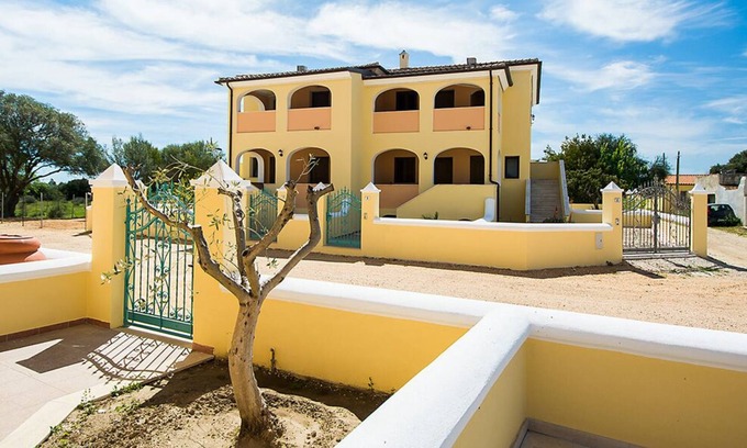 Orosei Apartment | Apt. Rosaria 1A shared Swimming Pool