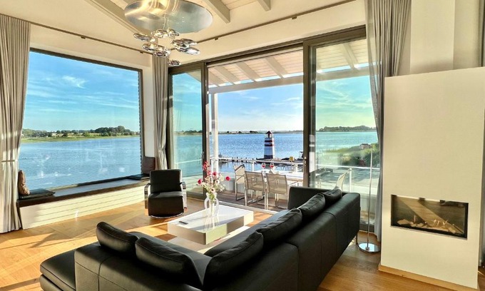 Waase Apartment | Apt "Sunset Lounge" in Waase - Ummanz - Meerblick, Kamin, Sauna