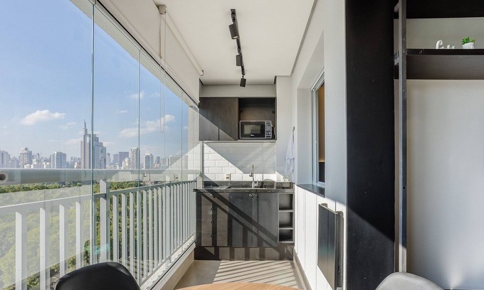 Butanta Apartment | Apt w/Gourmet Balcony 190m From the Metro Wal0714