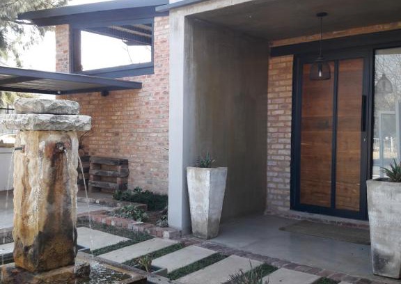Vredefort House | Aqua Le Blanc Guesthouse