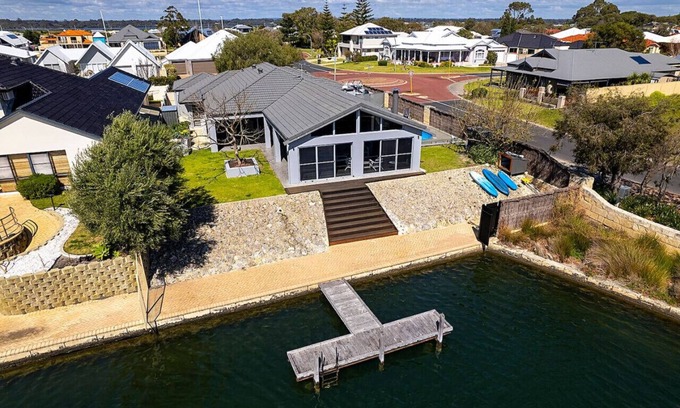 Geographe House | Aqua Tides- Family Home with Pool