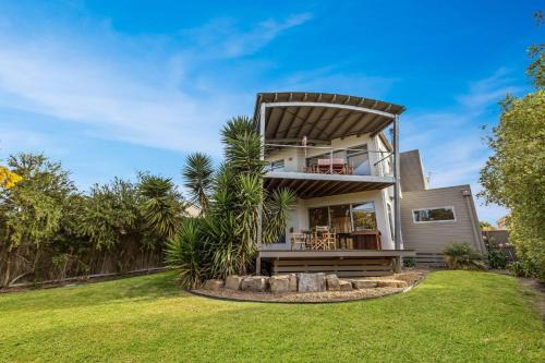 Paynesville House | Aqua Vista