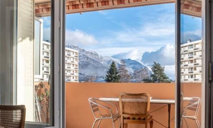 Novel Apartment | Aravis - VUE Degagee - Balcon - Proche LAC