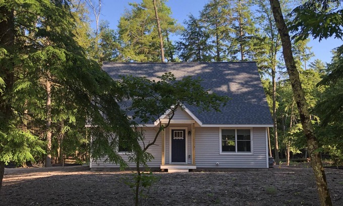 Glen Arbor House | Arbor Pines - Vacation near downtown Glen Arbor
