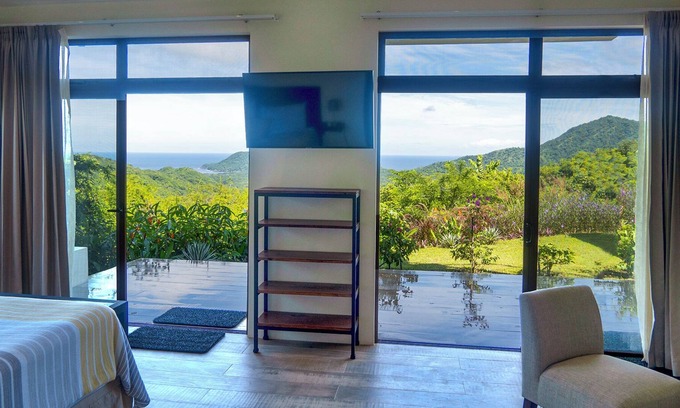 Las Catalinas Apartment | Arcadia
