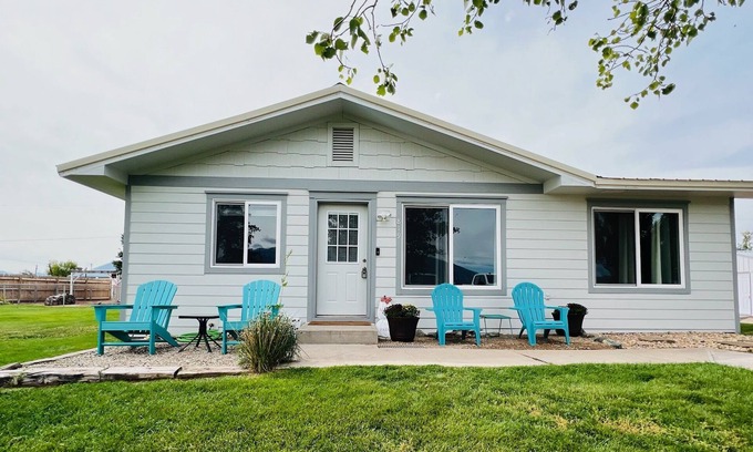 Blanca House | Archie's Place: 20 minute's from the Great Sand Dunes