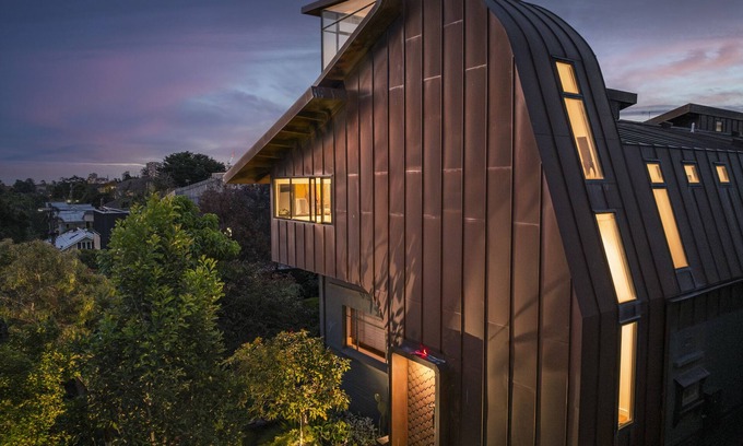 St. Kilda East House | Architectural Apartment, in the heart of St Kilda East close to Melbourne CBD.