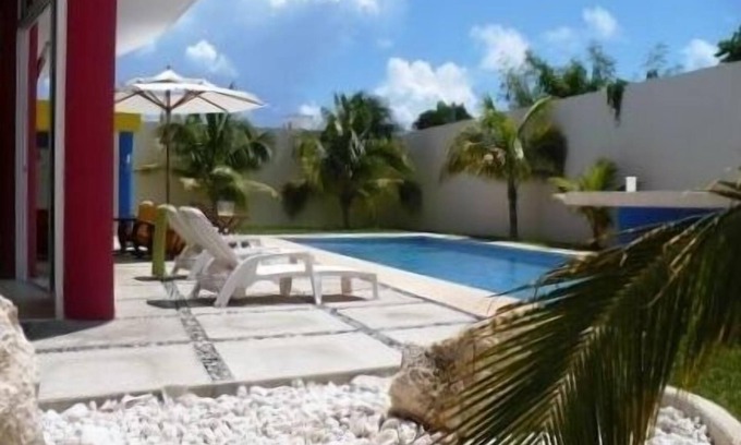 Colonia Electricista Villa | Architecturally stunning Villa.