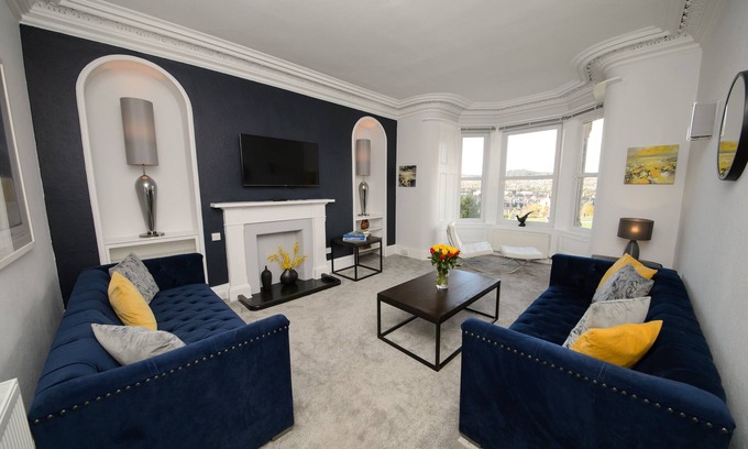 Inverness City Centre Apartment | Ardconnel Court Apartments