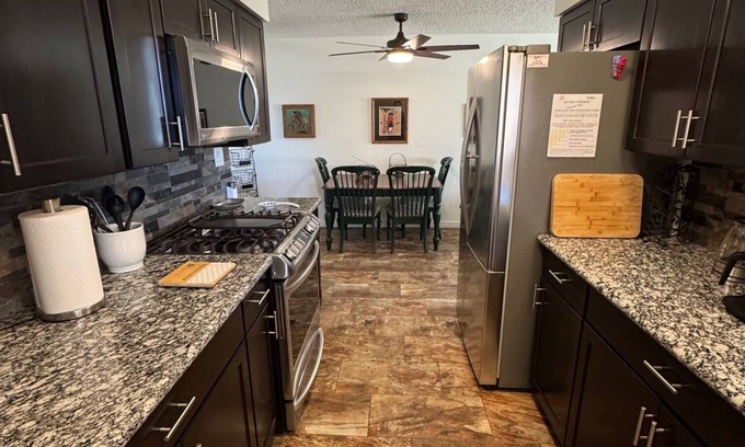 Arizona City House | Arizona Saguaro View