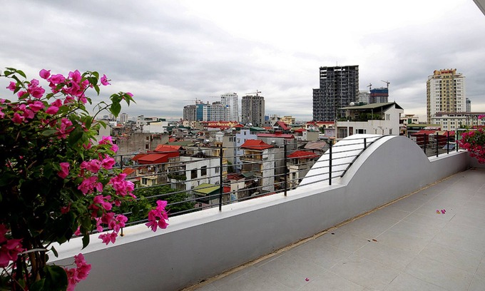 Nhat Tan Apartment | ARL Trinh Cong Son Hotel