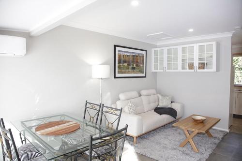 Armidale Apartment | Armidale Cottage on Taylor Unit 2