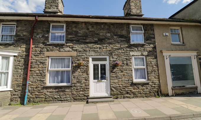 Bala Cottage | AROSFA, pet friendly, character holiday cottage in Bala
