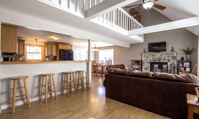 Pocono Lake House | Arrowhead Lake Home for Rent Newly Renovated All Inclusive with Handicap access