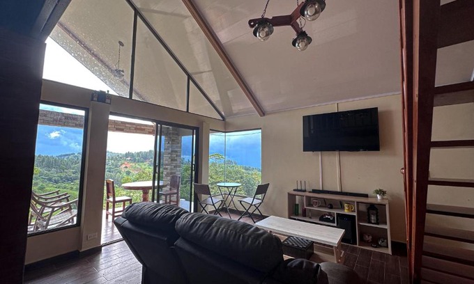 Herrera House | Arrue's Mountain Retreat