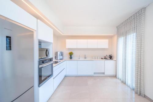 Mamilla Apartment | Art Apartment In Mamila - Mamila Residence