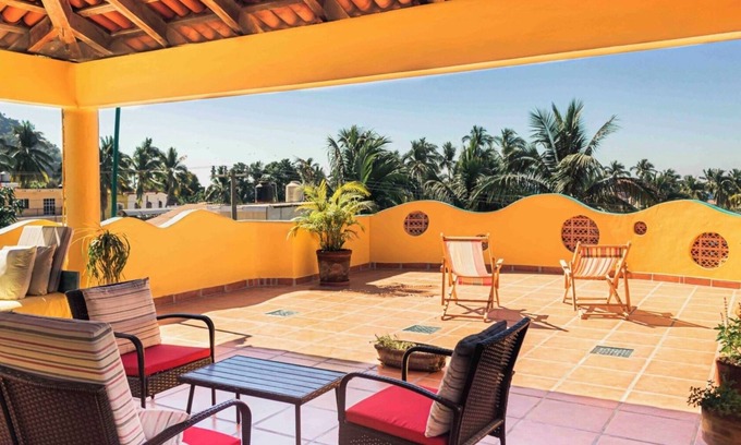 La Manzanilla House | Artistic, multi-level home minutes walk to the beach, shops and restaurants