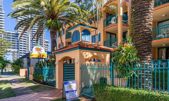 Broadbeach Apartment | Aruba Sands Resort