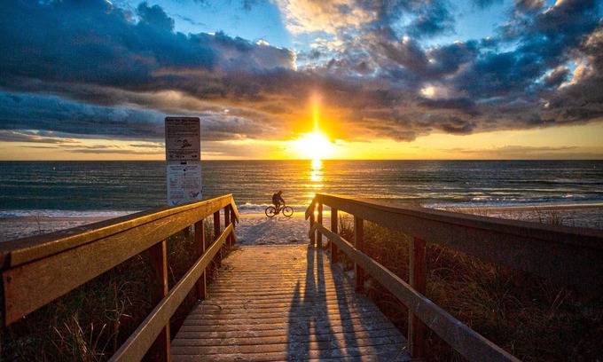 Treasure Island House | As Close to the Gulf as Allowed! The View from the Porch is Amazing. Step on to the Sand.