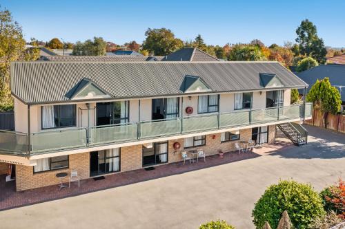 Upper Riccarton Hotel | Ascot Vale Motor Lodge