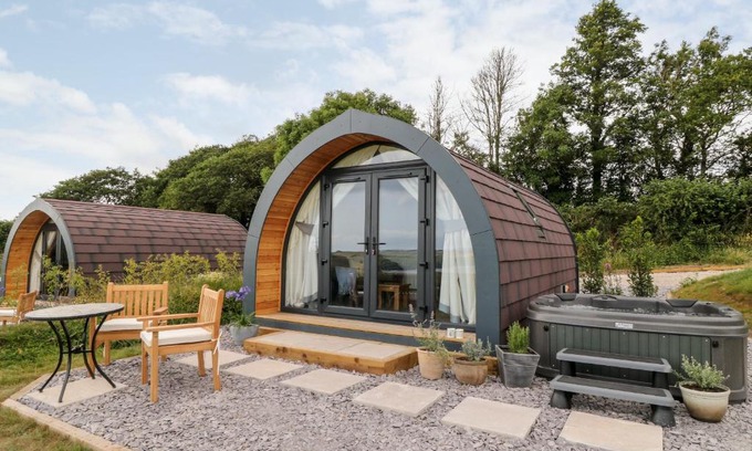 Saltash House | Ash