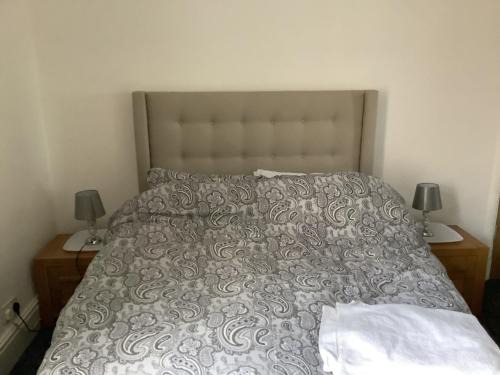 Ashton-under-Lyne House | Ashton Sallys’s