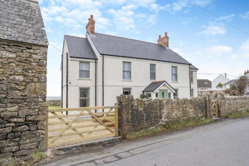 Rhossili House | Ashtree Hall