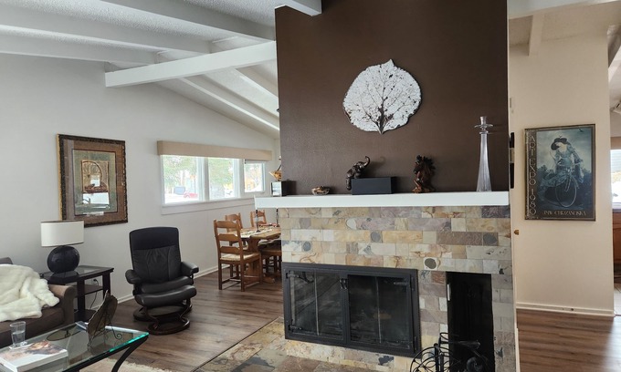 West End House | Aspen West End Home - Quiet Neighborhood (203027-3964)