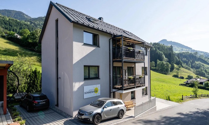Gries Apartment | Comfortable family stay with a balcony