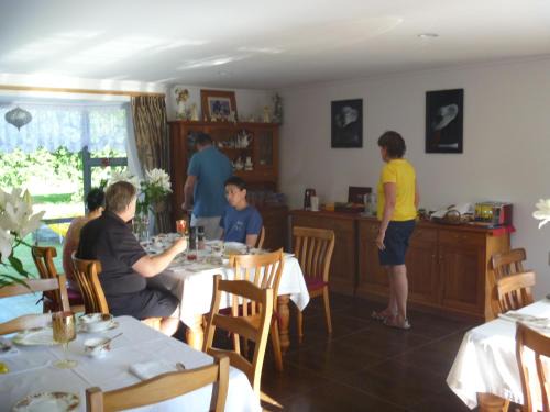 Whitianga Bed & Breakfast | At Parkland Place B&B