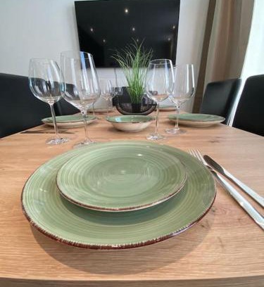 Altstadt Sudwest Apartment | Atelierhaus Zentrum,ruhig,HT herzlich willkommen