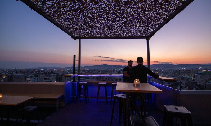 Psirri Hotel | Athens Hawks
