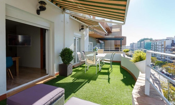 Cadiz Apartment | Atico La JOYITA free parking by Cadiz4Rentals