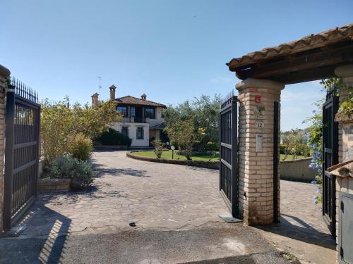 Sacrofano Apartment | Attico in Villa Dona