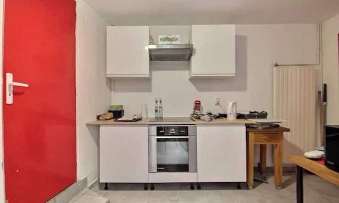 Les Cinq Avenues House | Atypical house in Marseille, ideal for groups of friends or large families.
