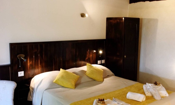 Gillonnay Bed & Breakfast | Au Dessus de Parady