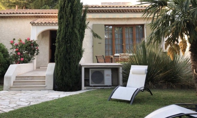Aubagne House | Aubagne Villa 6 pers garden/pool near sea