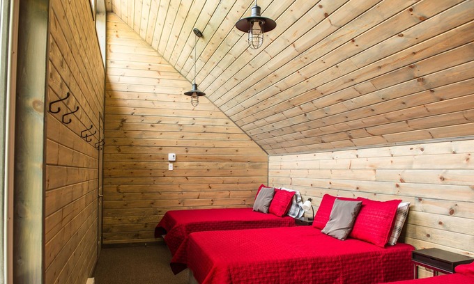 Lac-Bouchette Cabin | Auberge Eva