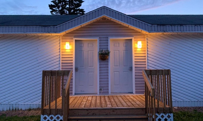 Lac-Bouchette Hotel | Auberge Motel Panorama